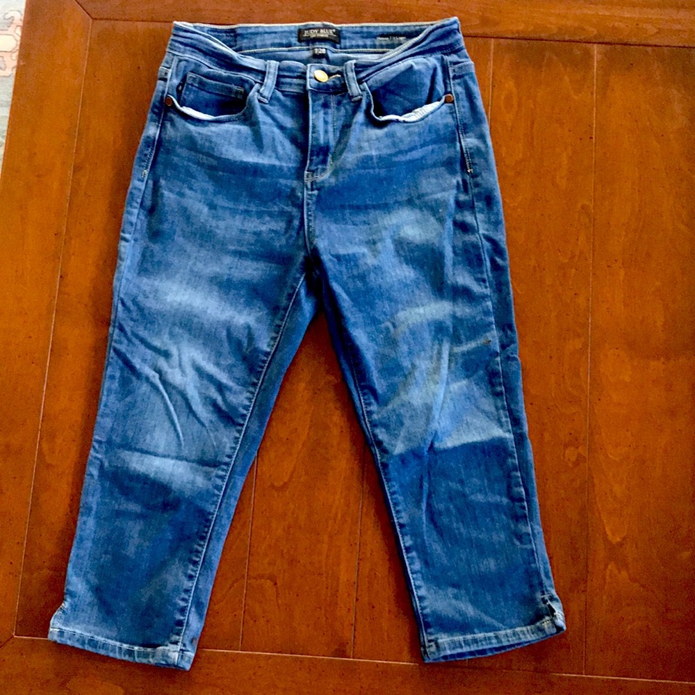 Judy Blue Women's Crop Capri‎ 7/28 Jeans - Blue
